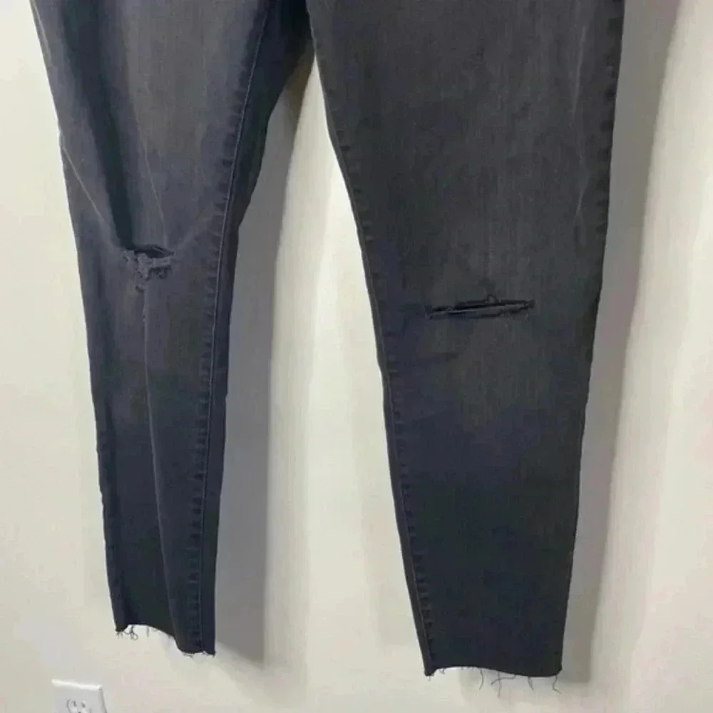 Madewell Maternity Over-the-Belly Skinny Jeans‎ in Gray - Picture 3 of 8